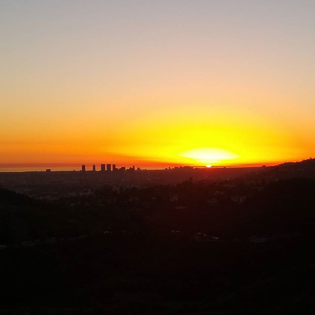 A view of the city of angels #nofilter #LA #takemeback #toliveanddieinLA #hike #wemadeit #rflf